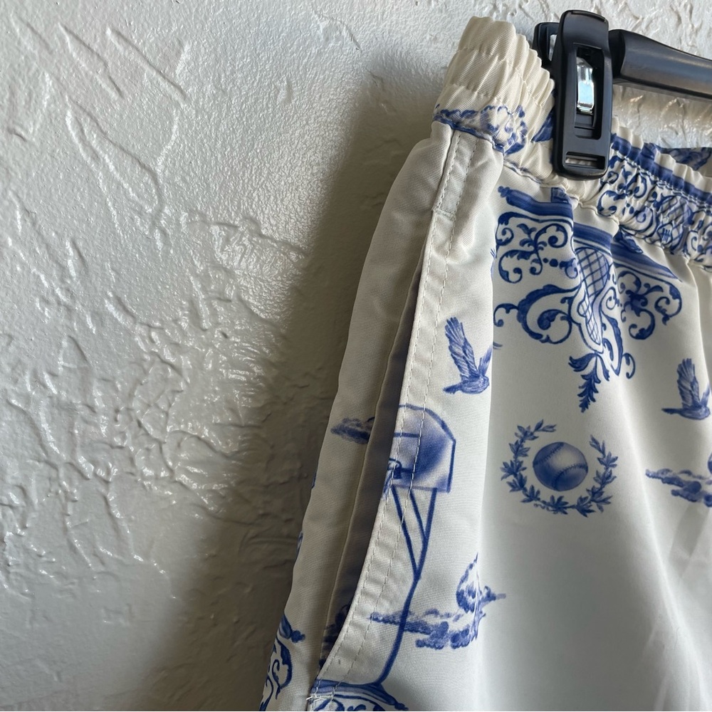 UNDEFEATED SS23 Casual Summer Shorts Size XL - Picture 3 of 7